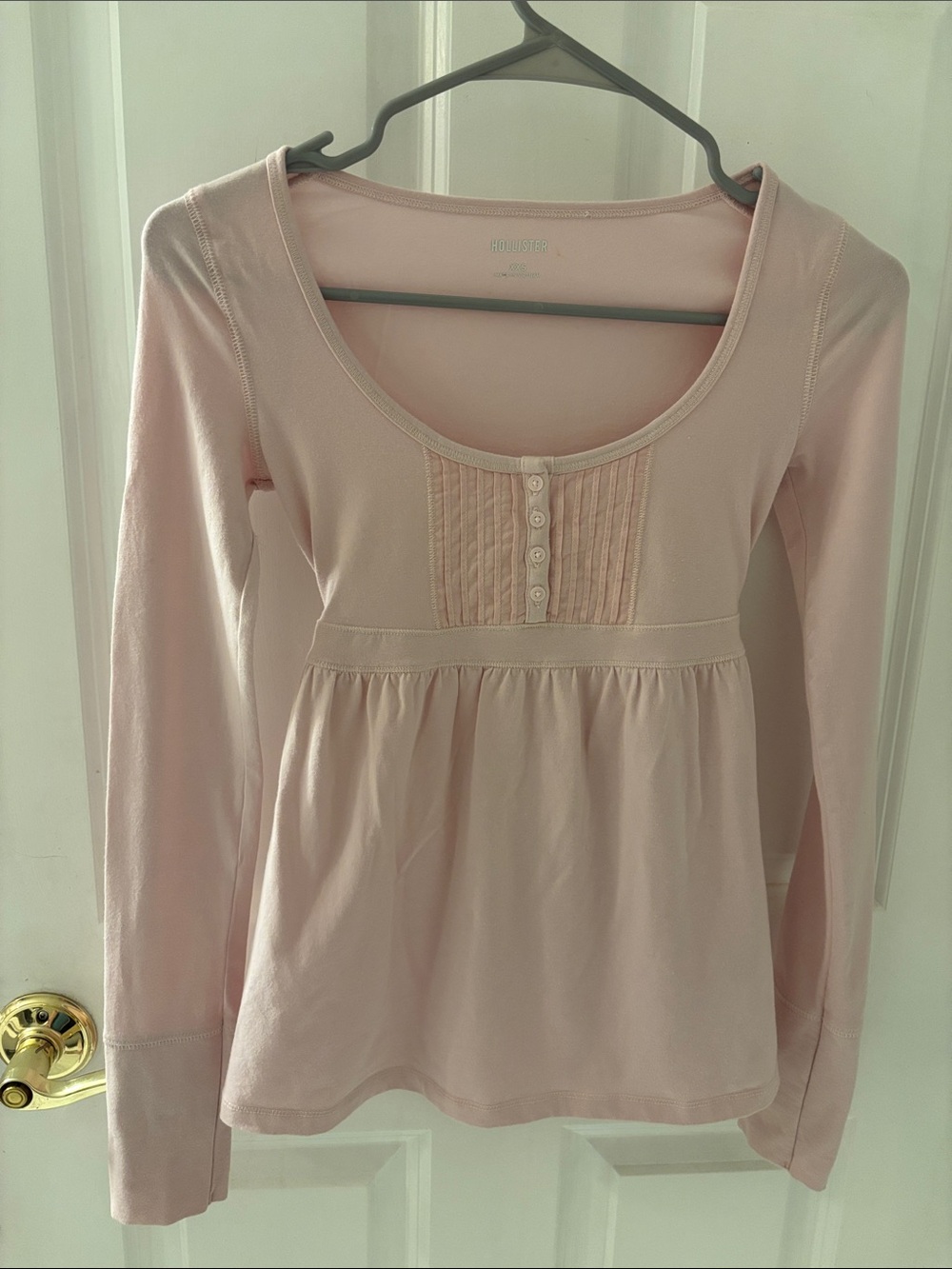 Hollister Light Pink Long-Sleeve Scoop Neck Top with Pintuck Front